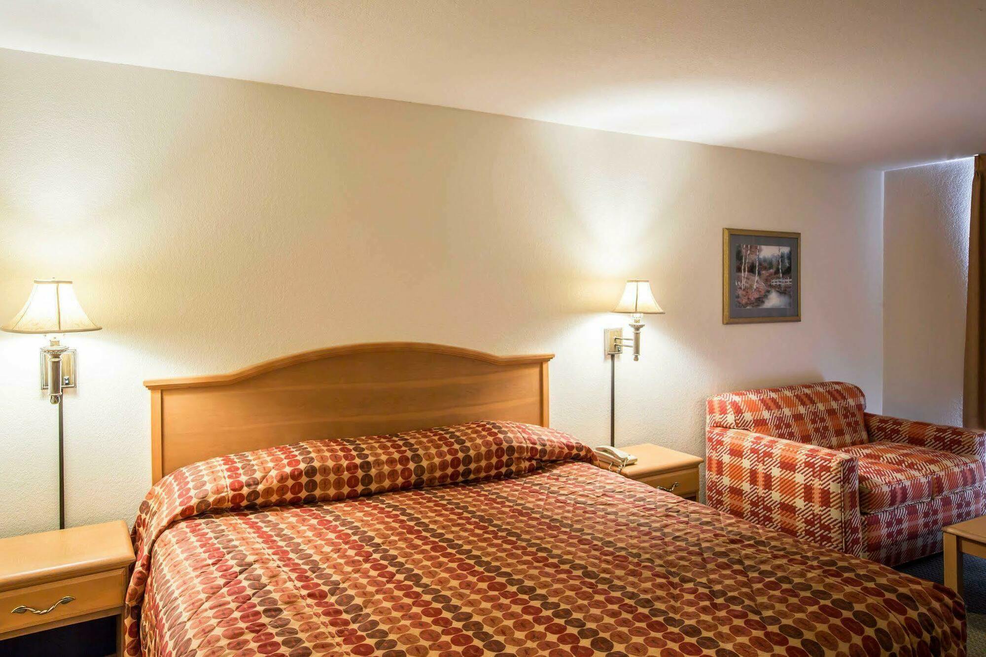 Rodeway Inn & Suites Near Outlet Mall - Asheville Exterior foto